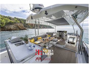 BENETEAU Swift Trawler 54