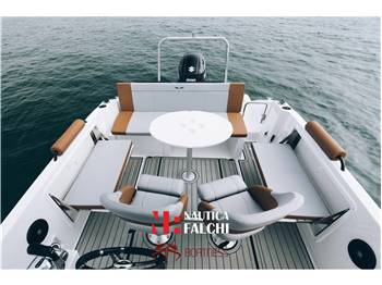 BENETEAU FLYER 7 SPACEDECK