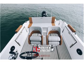 BENETEAU FLYER 7 SPACEDECK