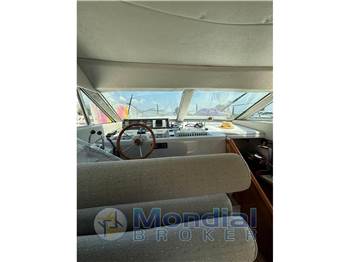 Azimut AZ 34