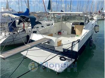 Ferretti Yachts ALTURA 38 ESTATE