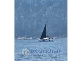 Lagoon 42