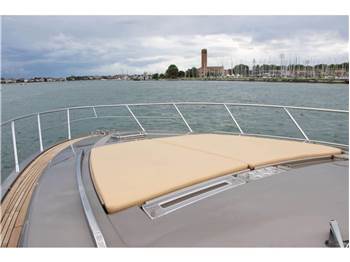 Riva Rivale 52
