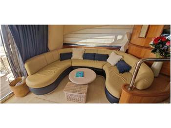 Azimut 62