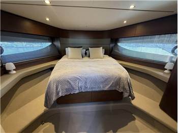 Princess Yachts V60