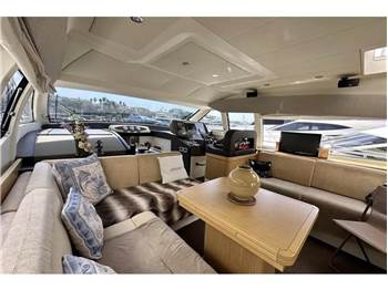 Ferretti Yachts FERRETTI 530