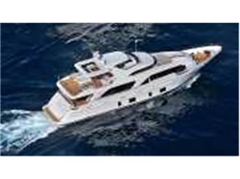 Benetti Delfino 93'