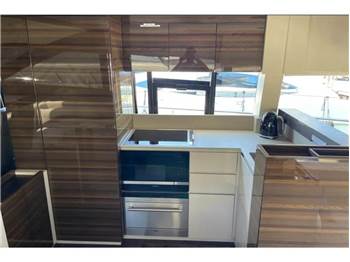Ferretti Yachts Ferretti 670