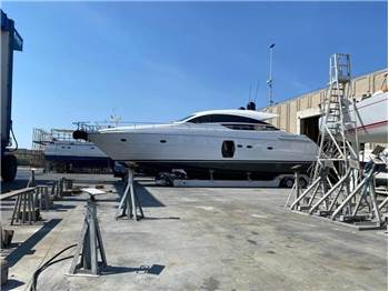 Pershing Pershing 64'