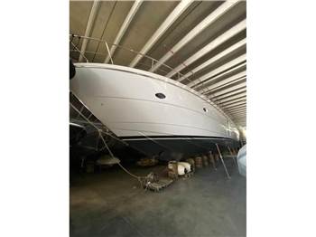 Pershing Pershing 64'