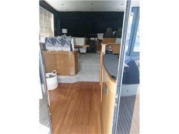 Princess Yachts 52