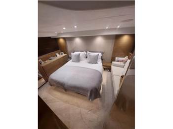 Princess Yachts 52