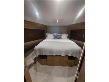 Princess Yachts 52