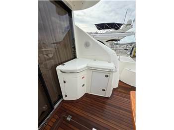 Sunseeker Predator 52
