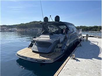 Cranchi M44 HT