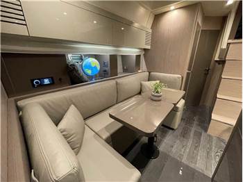 Cranchi M44 HT