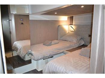 Cranchi M44 HT