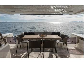 Ferretti Yachts FERRETTI 780