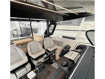 Cranchi A46 Luxury Tender