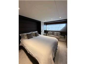 Ferretti Yachts Ferretti 670