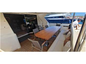 Custom Line Navetta 28
