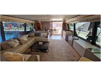 Custom Line Navetta 28