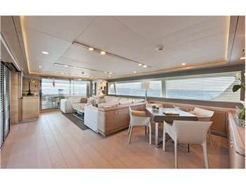 Custom Line Navetta 33 Crescendo