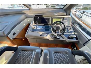 Sunseeker Manhattan 66