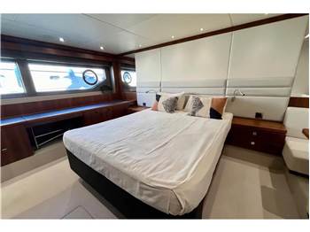 Sunseeker Manhattan 66