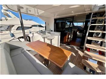 Sunseeker Manhattan 66