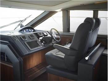Princess Yachts V 62