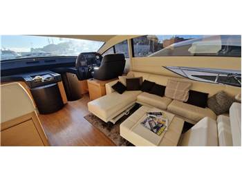 Pershing Pershing 64'