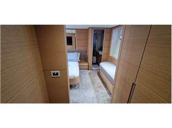 Pershing Pershing 64'