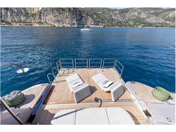 Azimut Grande 36