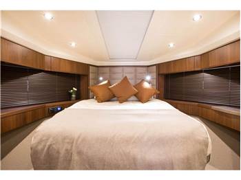Princess Yachts 64