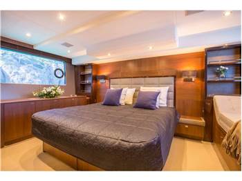 Princess Yachts 64