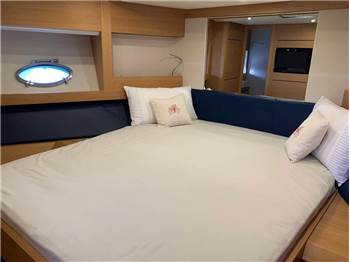 Pershing Pershing 64'