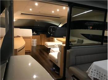 Pershing Pershing 64'