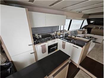 Prestige 680 Fly