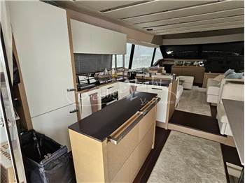 Prestige 680 Fly