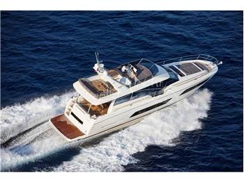 Prestige 680 Fly