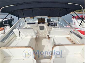 Bertram 28 Moppie