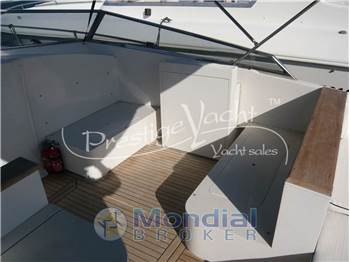 Tornado 38 Flush Deck