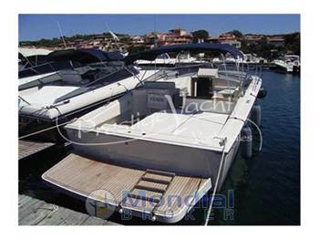 Tornado 38 Flush Deck