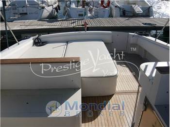 Tornado 38 Flush Deck