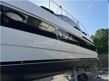 Pershing 43