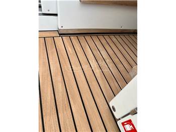 Pershing 43