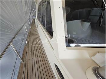 Rose Island Lobster 49