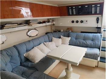 Pershing 40