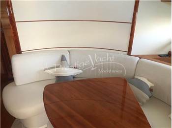 Pershing 46